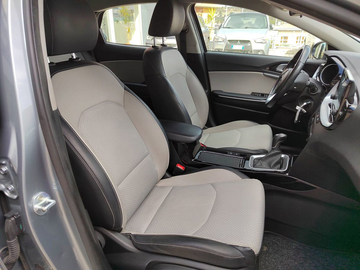 Kia XCeed 1.6 CRDi 115 CV Style (19)