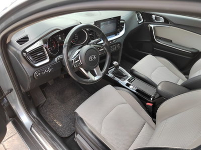 Kia XCeed 1.6 CRDi 115 CV Style (9)