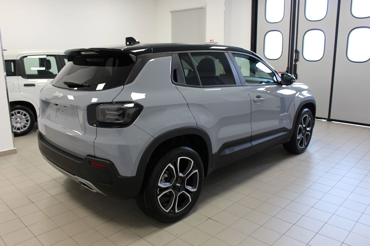 Jeep Avenger 1.2 turbo e-hybrid mhev Summit fwd 110cv edct6 (4)