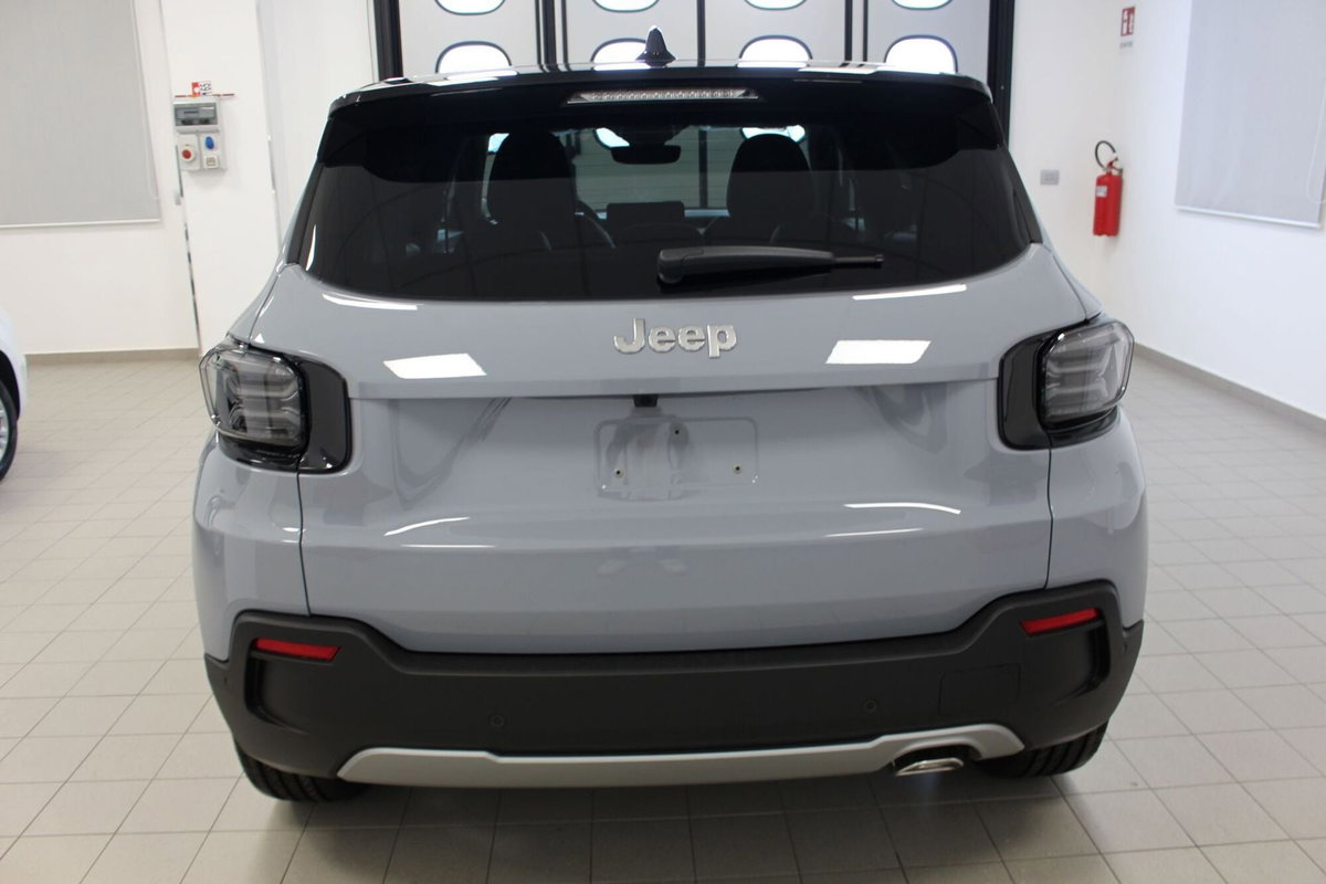 Jeep Avenger 1.2 turbo e-hybrid mhev Summit fwd 110cv edct6 (5)