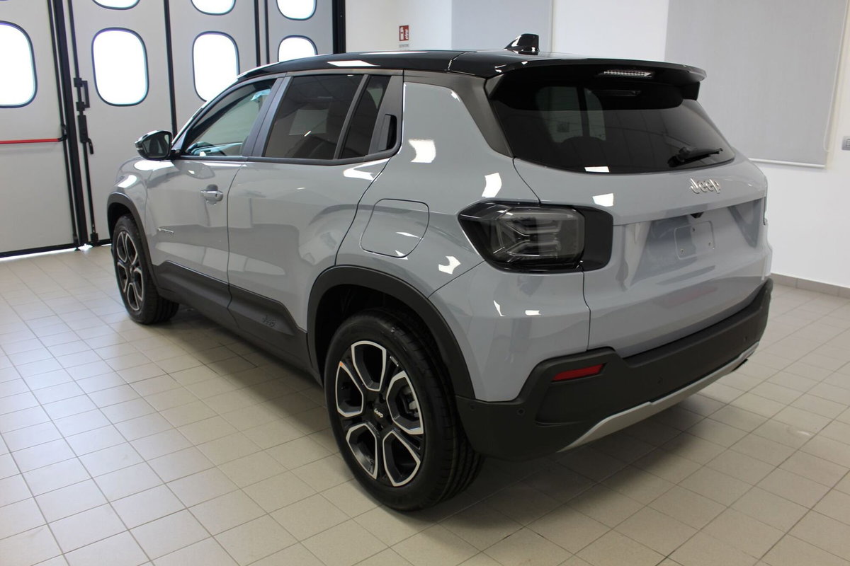 Jeep Avenger 1.2 turbo e-hybrid mhev Summit fwd 110cv edct6 (6)