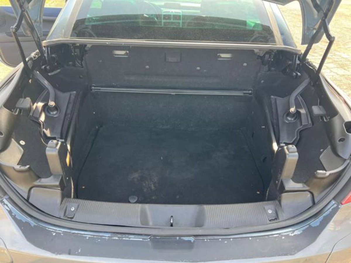 Peugeot 307 16V 3p. XSI (16)
