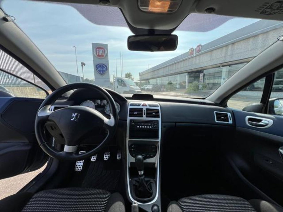 Peugeot 307 16V 3p. XSI (9)
