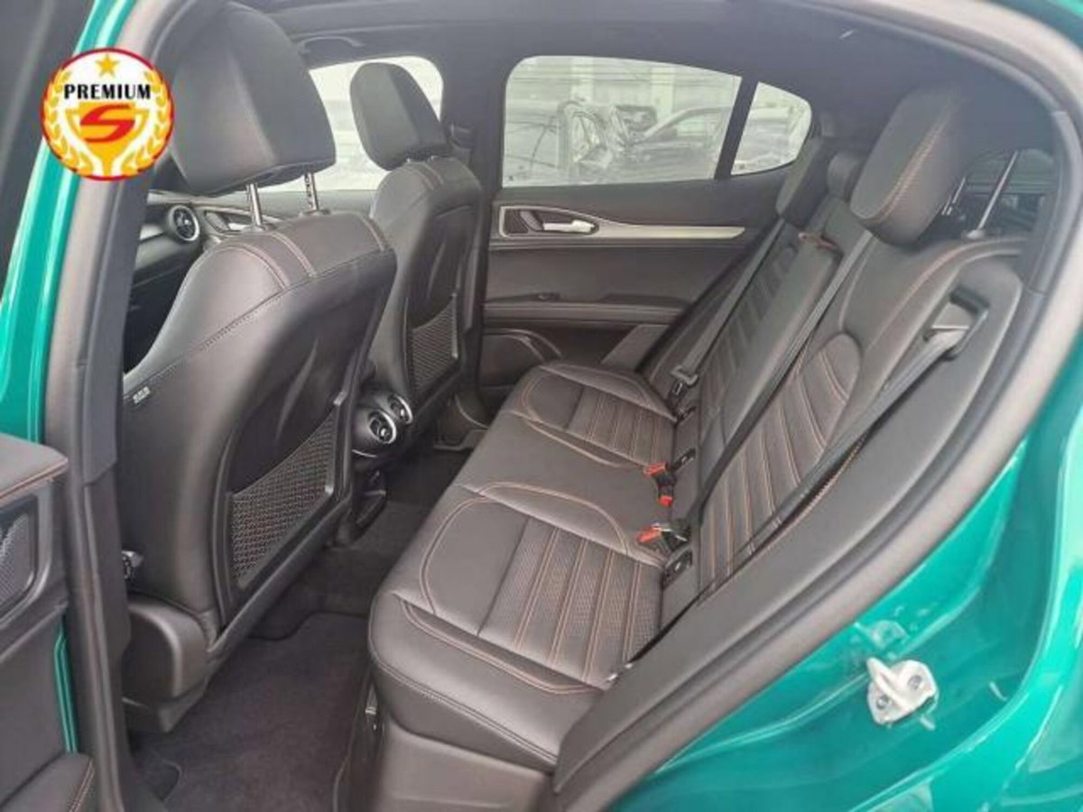 Alfa Romeo Stelvio 2.0 t Intensa Q4 280cv auto (14)