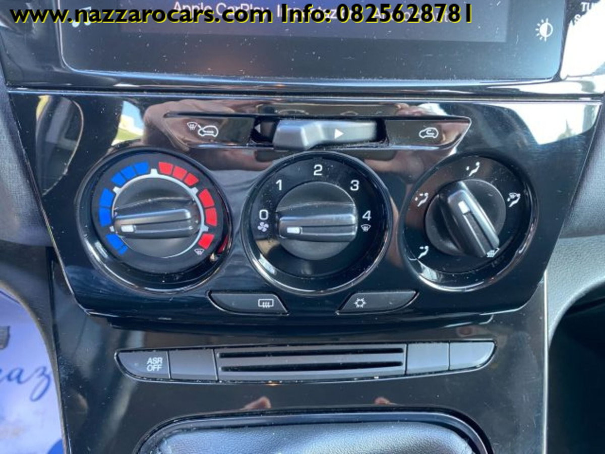 Lancia Ypsilon 1.0 FireFly 5 porte S&S Hybrid Ecochic Gold (12)