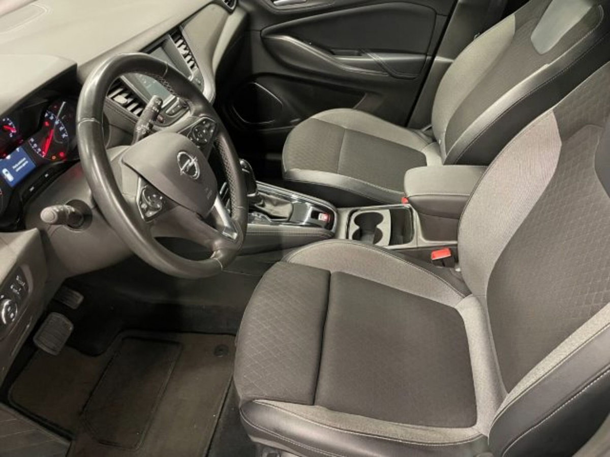 Opel Grandland X 1.5 diesel Ecotec Start&Stop aut. Design Line (2)