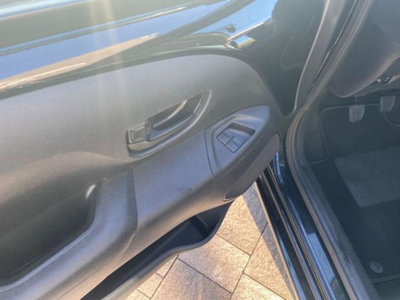 Peugeot 108 72 3 porte Active (8)