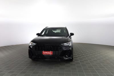Audi Q3 35 2.0 tdi Identity Black s-tronic usata