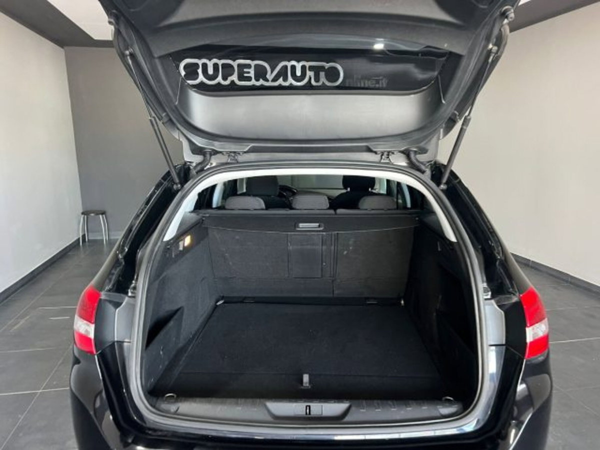 Peugeot 308 SW BlueHDi 130 S&S EAT8 Active Business (11)