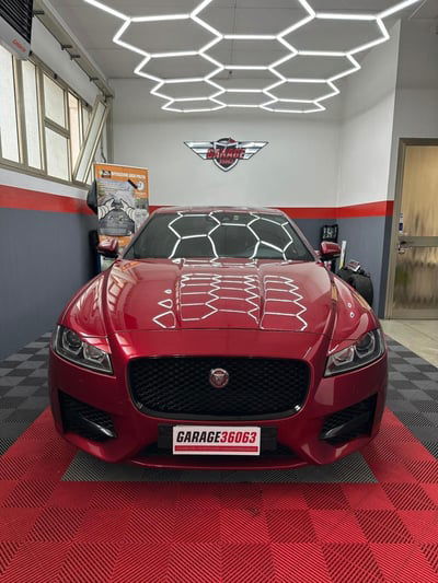 Jaguar XF 2.0 D 180 CV AWD aut. R-Sport usata