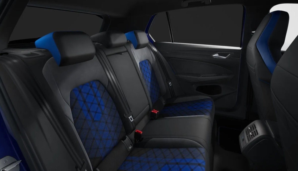 Volkswagen Golf 2.0 TSI R DSG 4Motion (12)