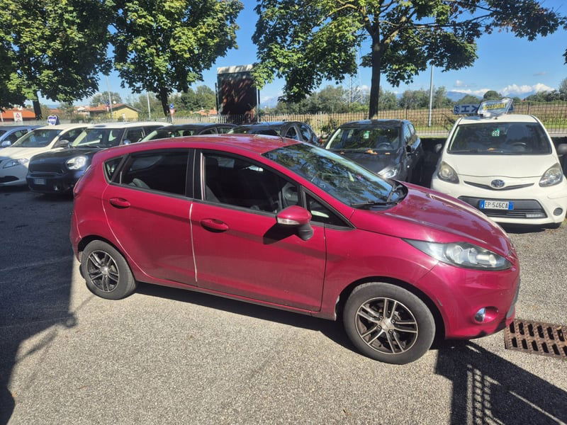 Ford Fiesta Ikon 1.4 TDCi 70CV 5 porte