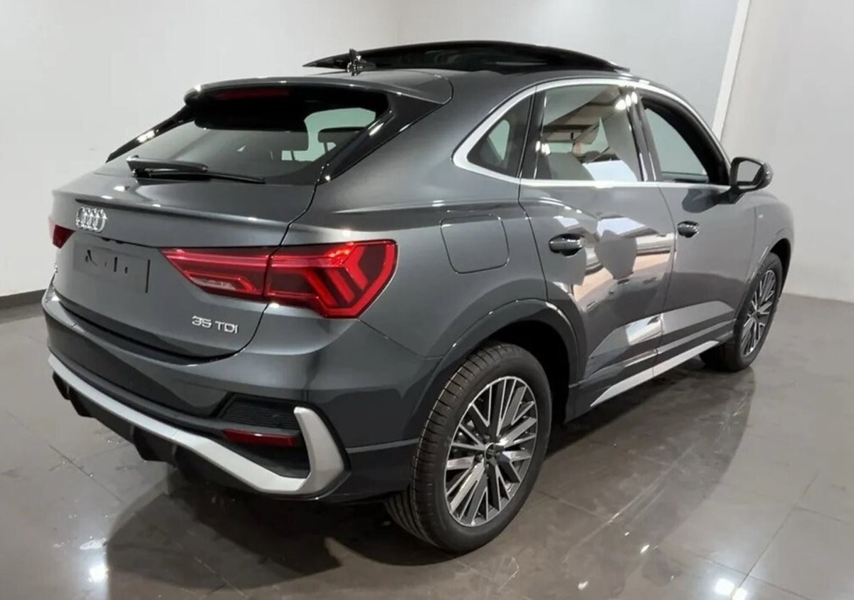 Audi Q3 Sportback 35 TDI quattro S tronic S line edition (2)