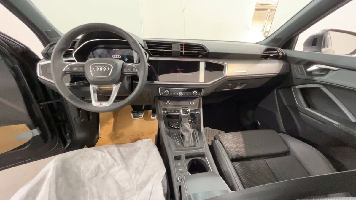 Audi Q3 Sportback 35 TDI quattro S tronic S line edition (7)
