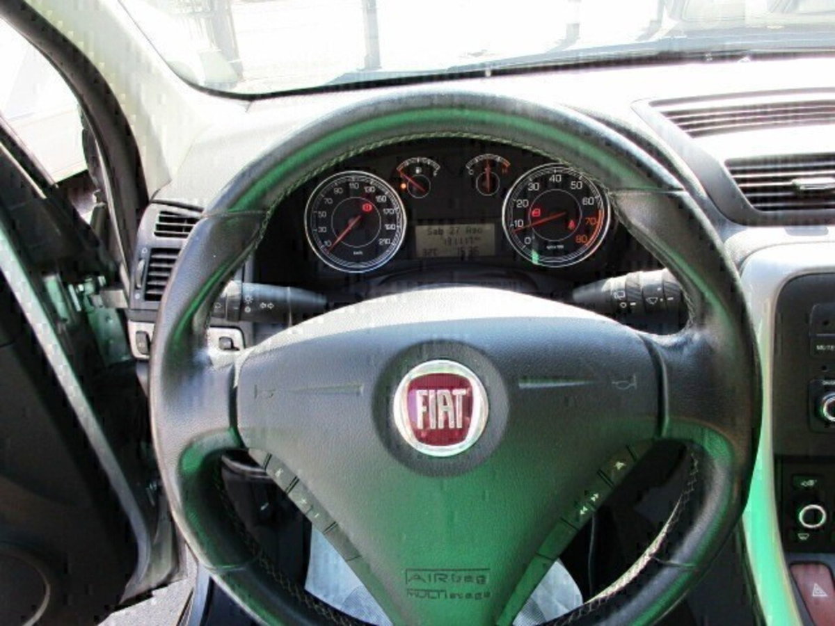 Fiat Croma 1.8 Mpi 16V Dynamic (11)
