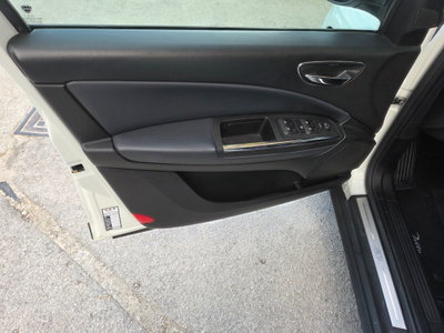 Lancia Delta 1.6 MJT DPF Gold (10)