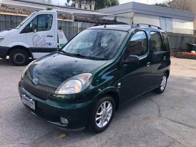 Toyota Yaris 1.3i 16V cat Sol