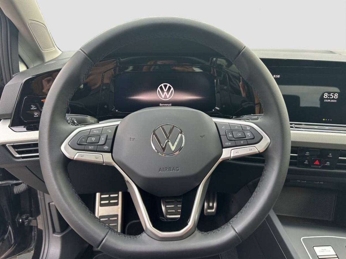 Volkswagen Golf 2.0 tdi Life 115cv (15)