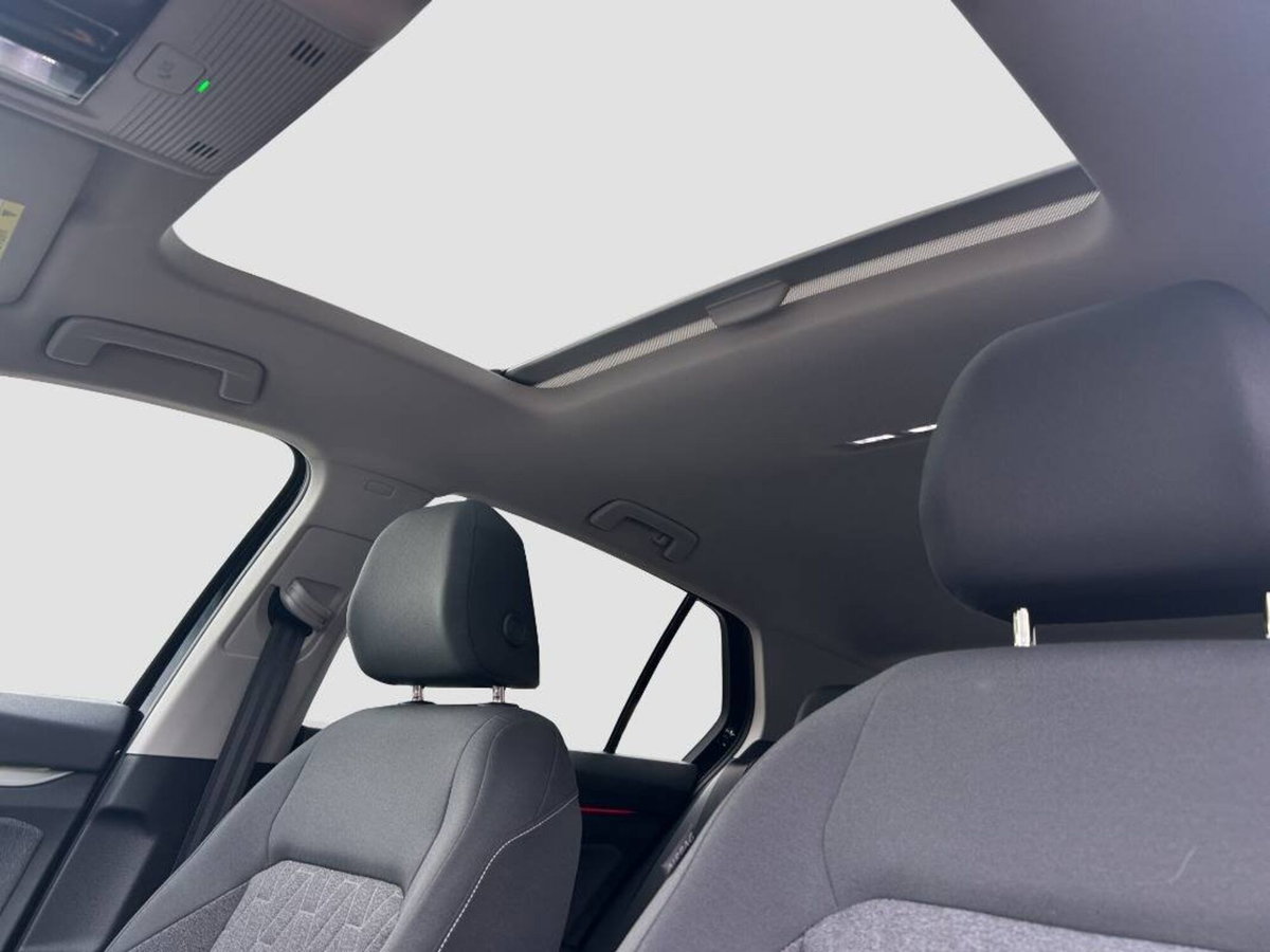 Volkswagen Golf 2.0 tdi Life 115cv (17)