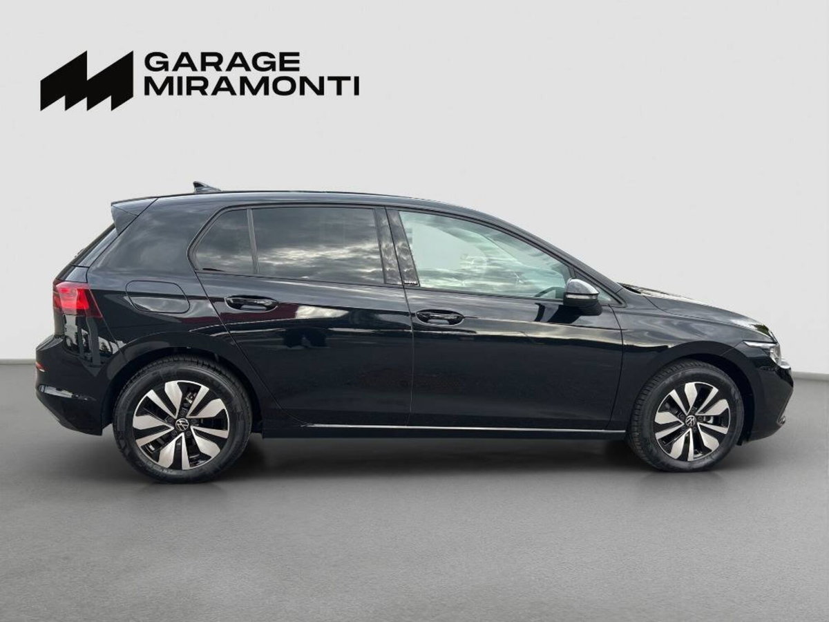 Volkswagen Golf 2.0 tdi Life 115cv (6)