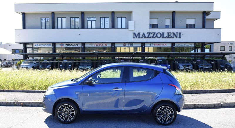 Lancia Ypsilon 1.0 FireFly 5 porte S&S Hybrid Gold Plus