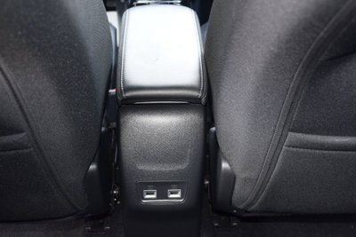 Peugeot 2008 PureTech 100 S&S Allure (15)