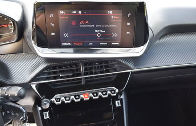 Peugeot 2008 PureTech 100 S&S Allure (20)