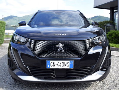 Peugeot 2008 PureTech 100 S&S Allure (3)