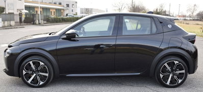 Lancia Ypsilon 54kWh LX 156cv (9)