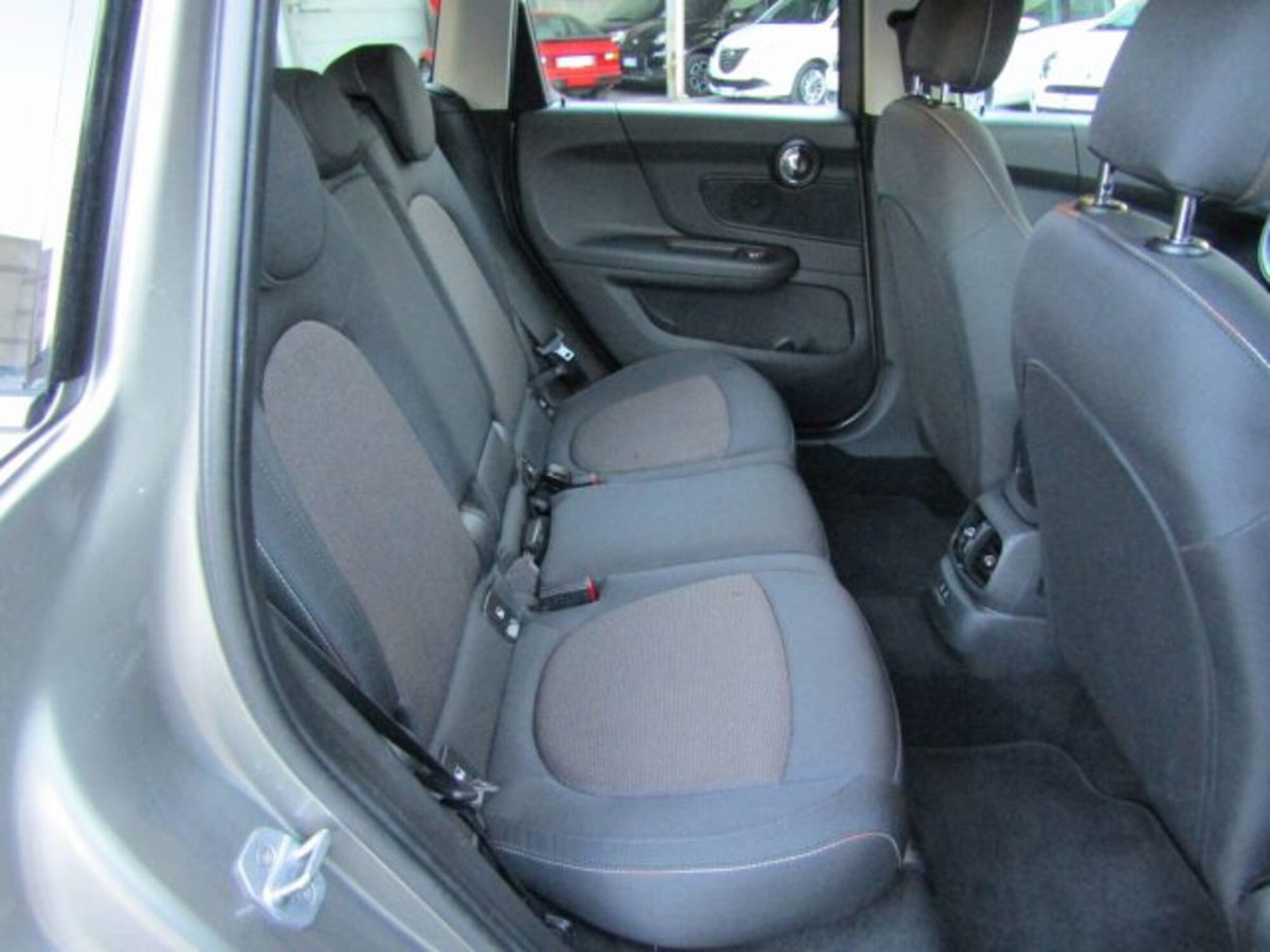 MINI Mini Countryman 2.0 Cooper D Hype Countryman (12)