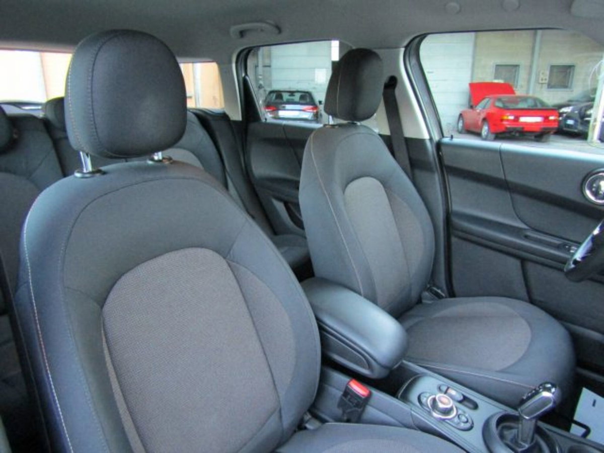 MINI Mini Countryman 2.0 Cooper D Hype Countryman (16)