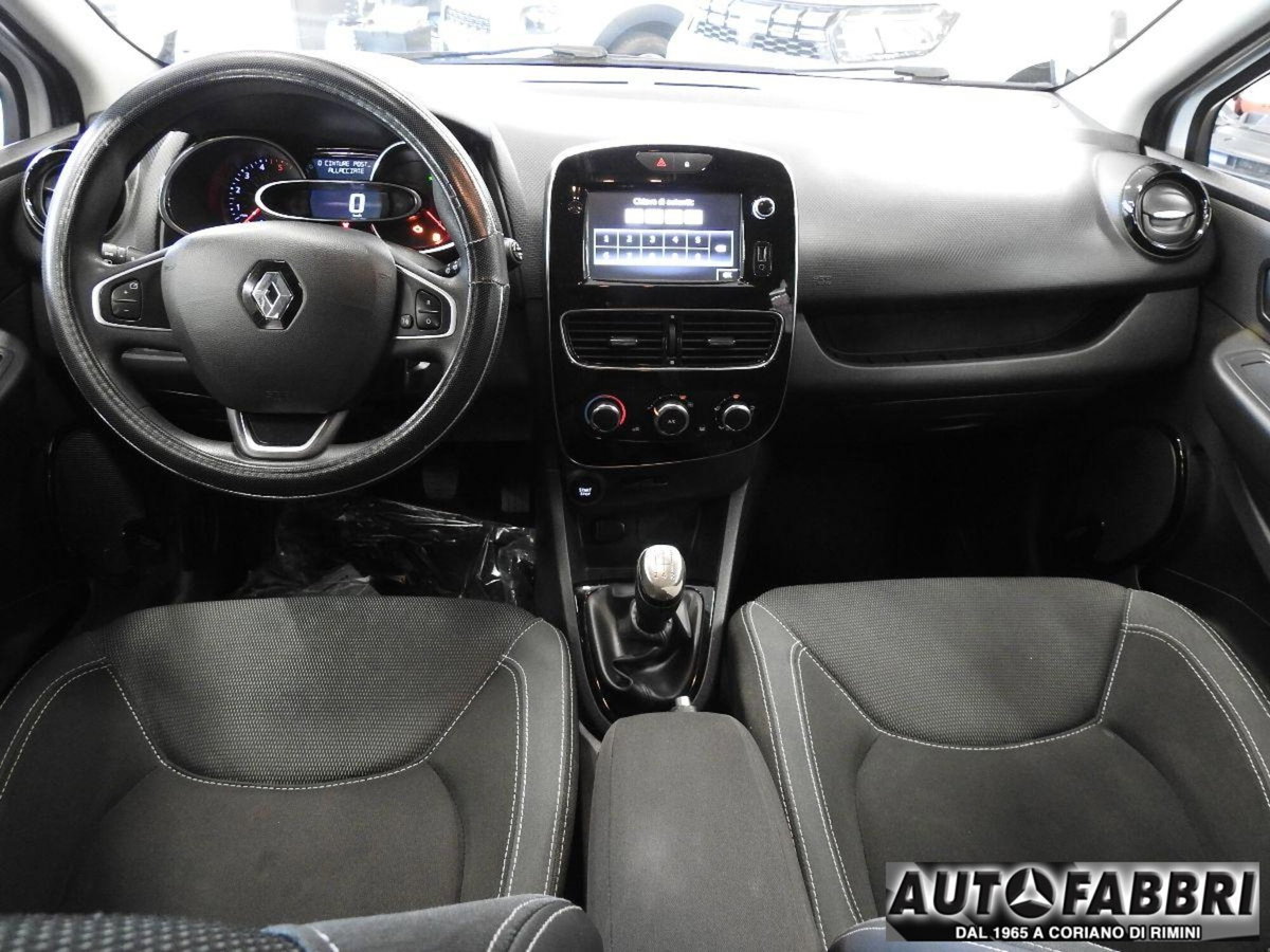 Renault Clio SporTour 1.5 dCi 75CV SporTour Confort (11)