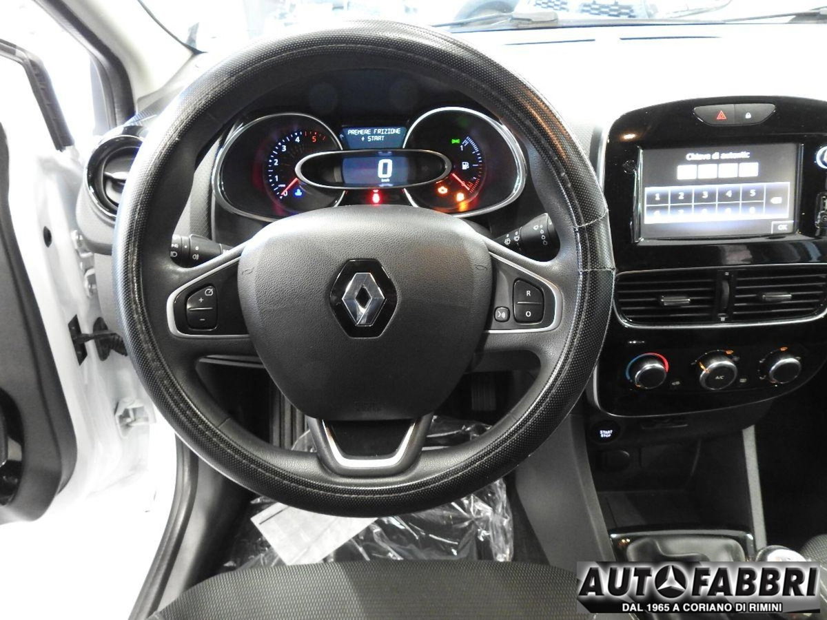 Renault Clio SporTour 1.5 dCi 75CV SporTour Confort (13)