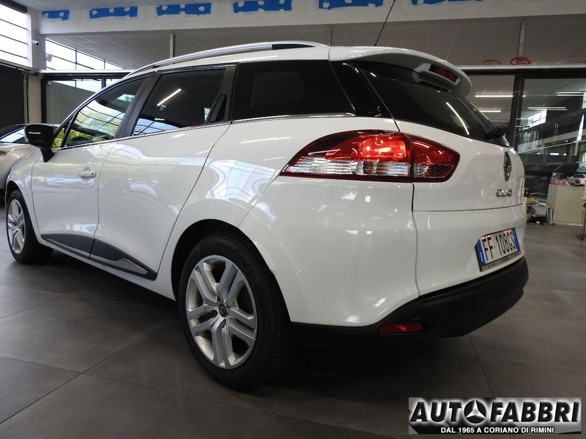 Renault Clio SporTour 1.5 dCi 75CV SporTour Confort (2)