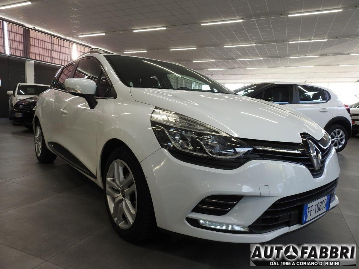 Renault Clio SporTour 1.5 dCi 75CV SporTour Confort (7)