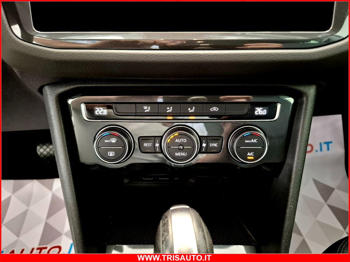 Volkswagen Tiguan Allspace 2.0 tdi R-Line 150cv dsg (17)