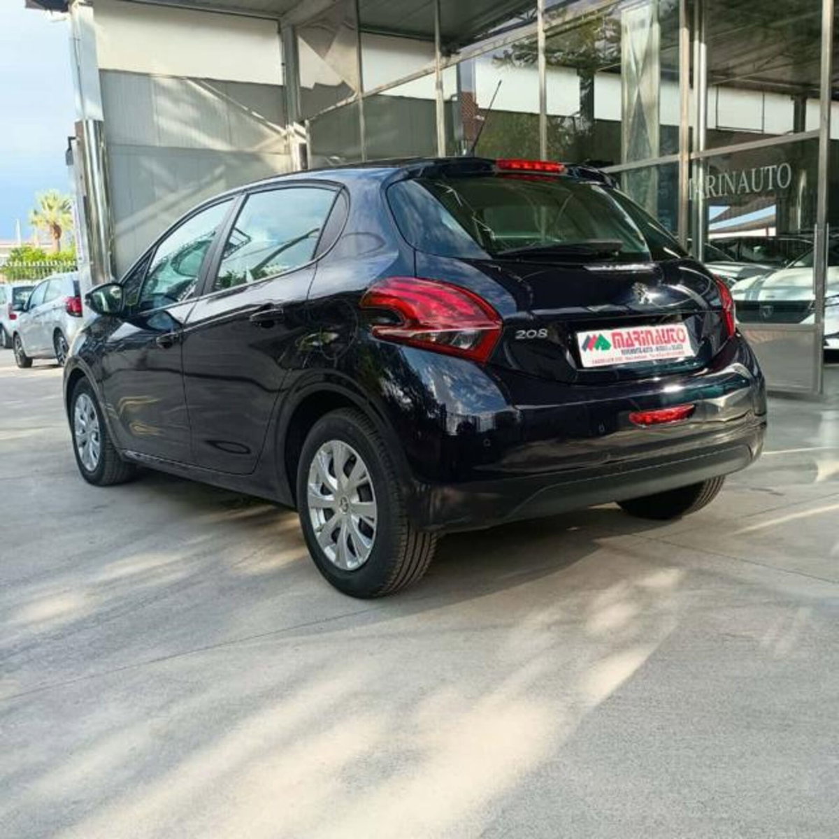 Peugeot 208 BlueHDi 100 Stop&Start 5 porte GT (6)
