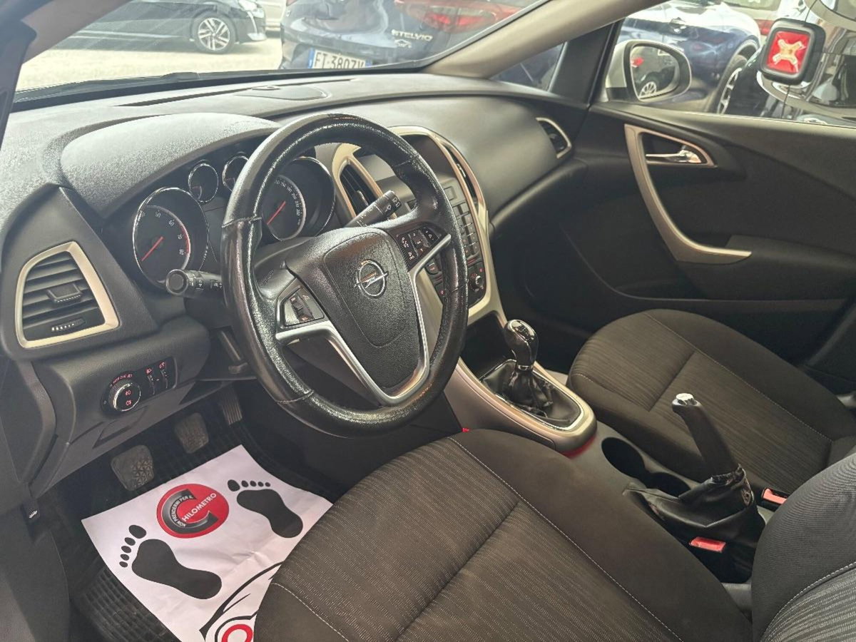 Opel Astra Station Wagon 1.4 100CV Sports Cosmo (10)