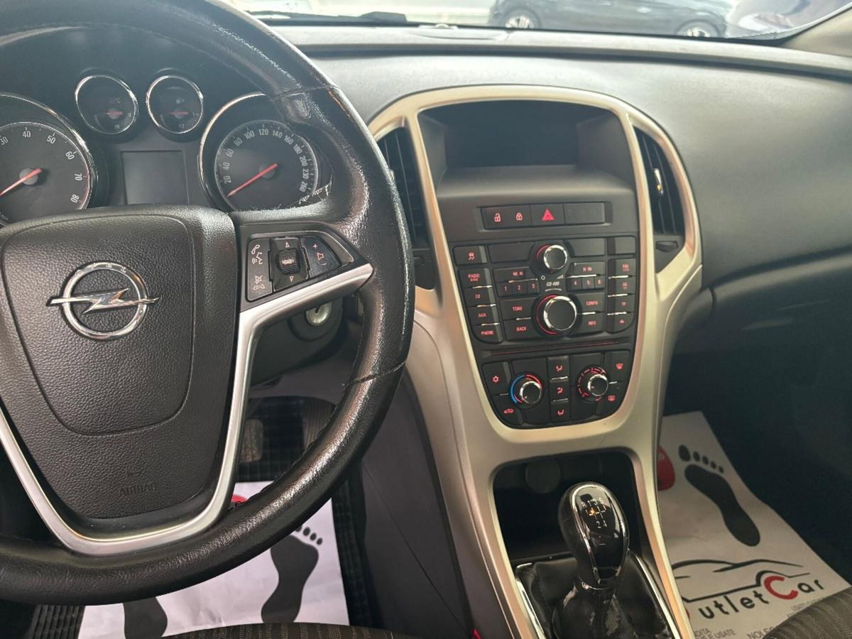 Opel Astra Station Wagon 1.4 100CV Sports Cosmo (12)