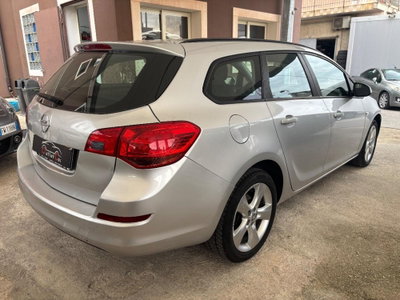 Opel Astra Station Wagon 1.4 100CV Sports Cosmo (4)