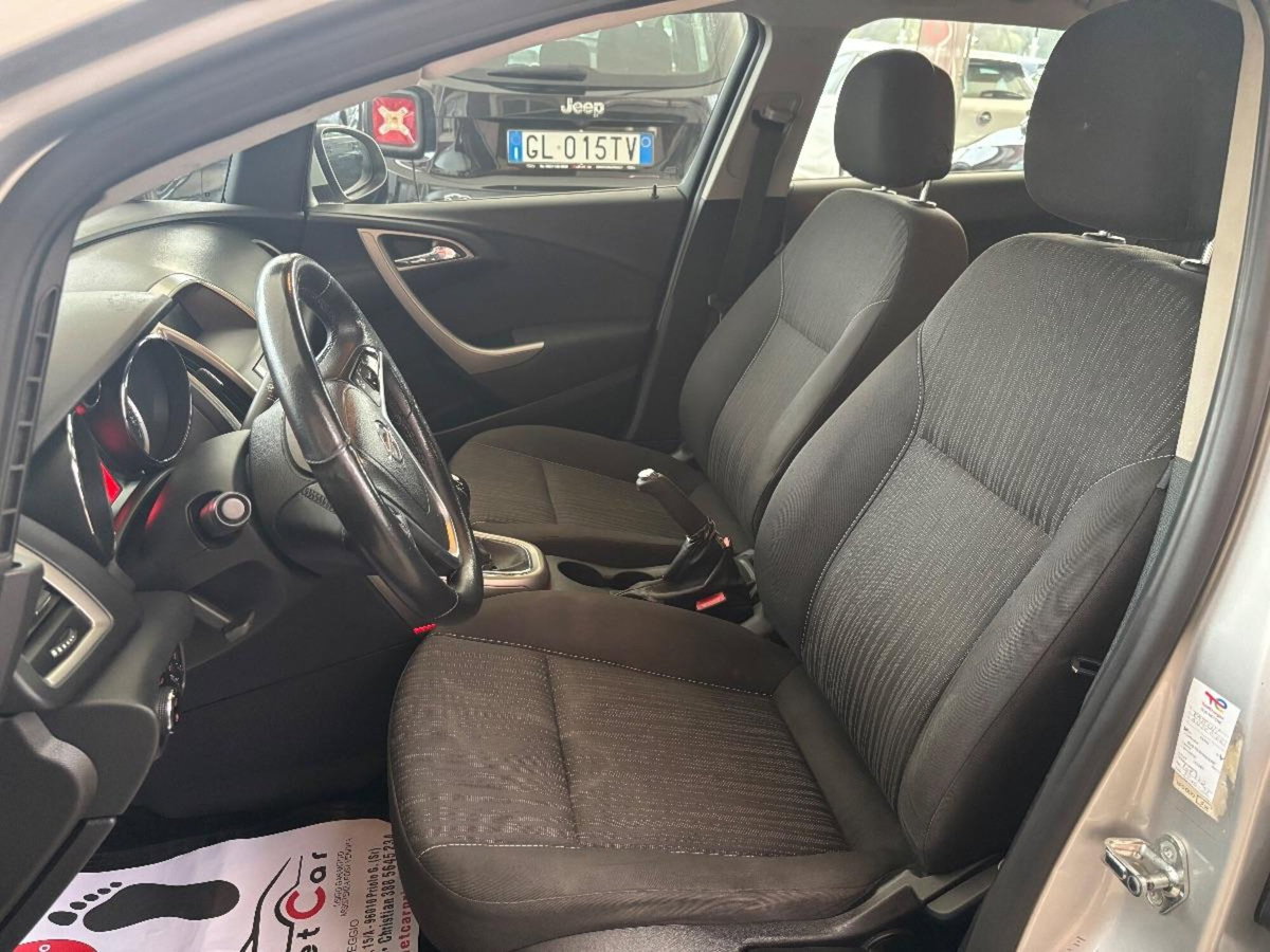 Opel Astra Station Wagon 1.4 100CV Sports Cosmo (8)