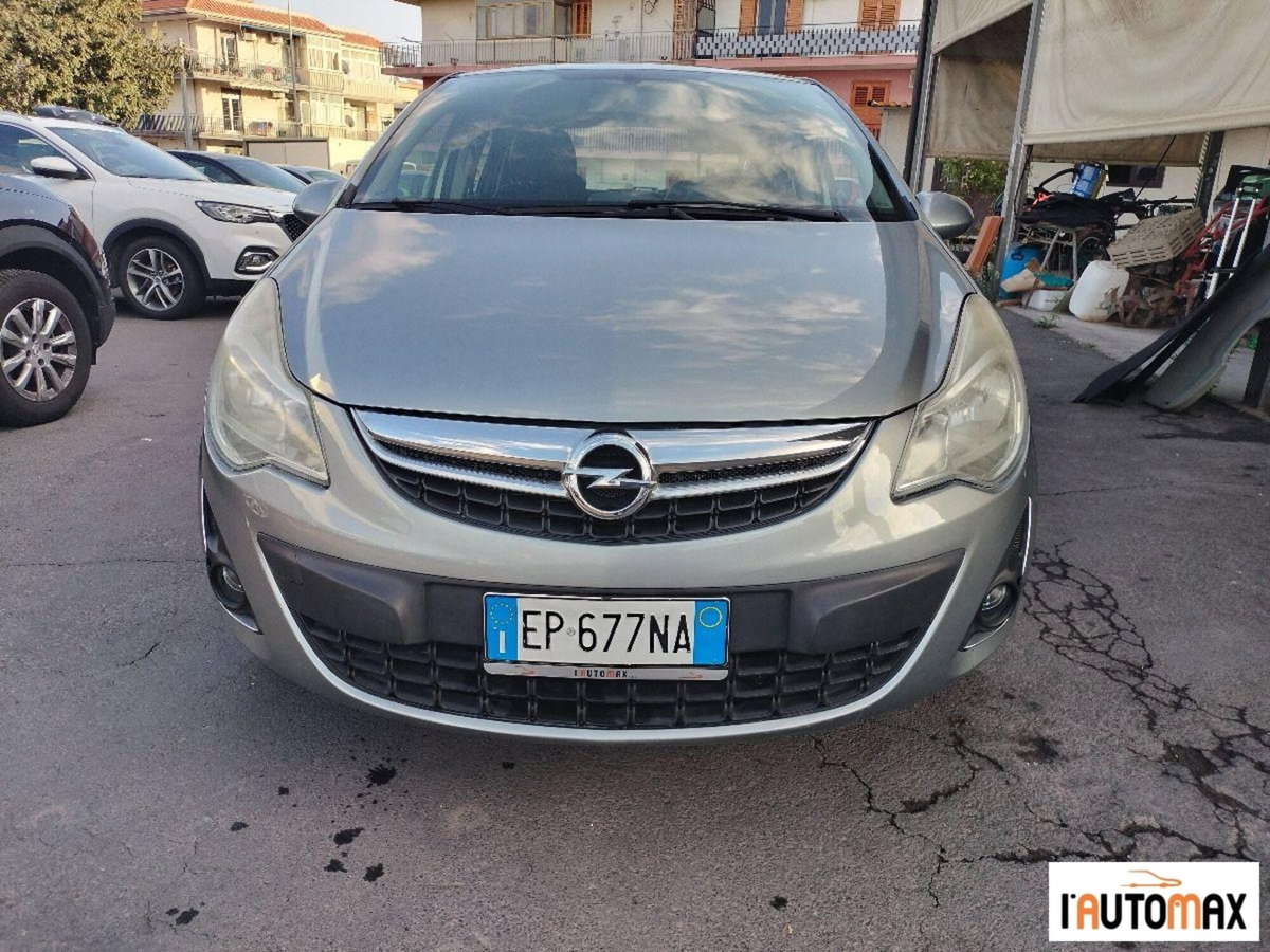 Opel Corsa 1.2 5 porte Ecotec (2)