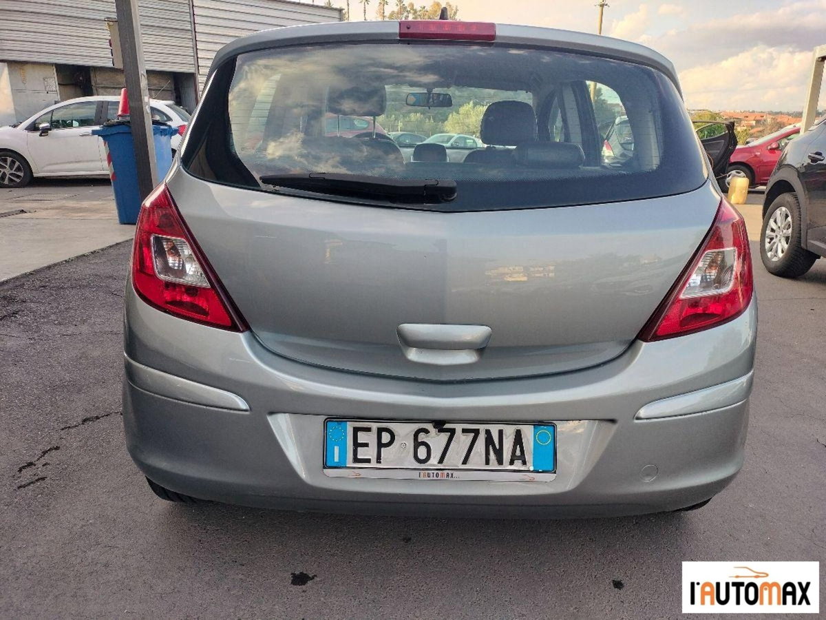 Opel Corsa 1.2 5 porte Ecotec (4)