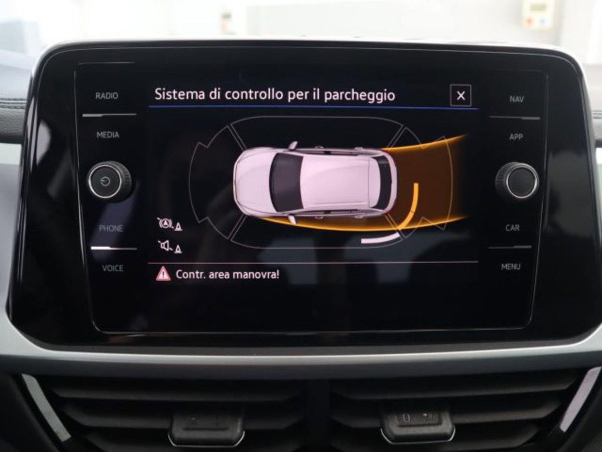 Volkswagen T-Roc 1.0 TSI Life (16)