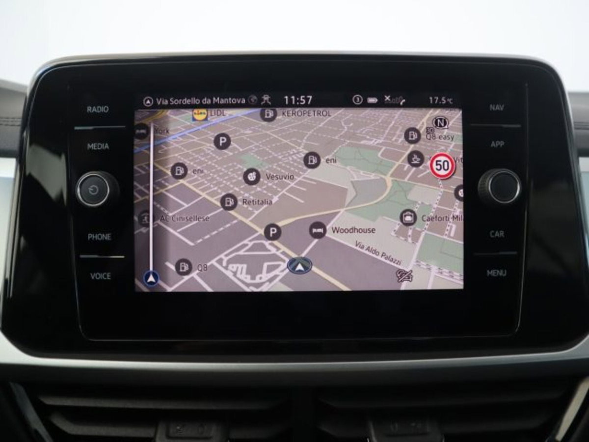 Volkswagen T-Roc 1.0 TSI Life (17)