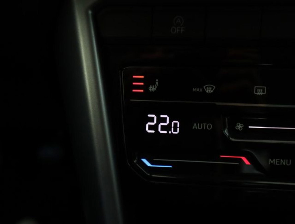 Volkswagen T-Roc 1.0 TSI Life (20)