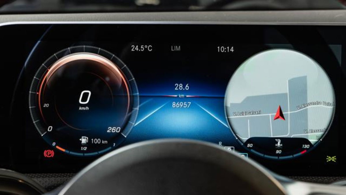 Mercedes-Benz CLA Shooting Brake 200 d Shooting Brake Premium (13)