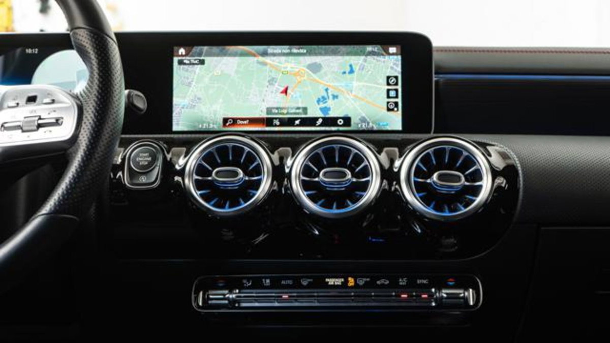 Mercedes-Benz CLA Shooting Brake 200 d Shooting Brake Premium (14)
