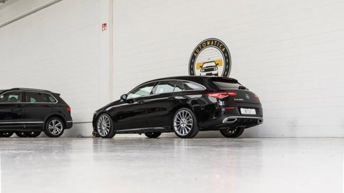 Mercedes-Benz CLA Shooting Brake 200 d Shooting Brake Premium (18)