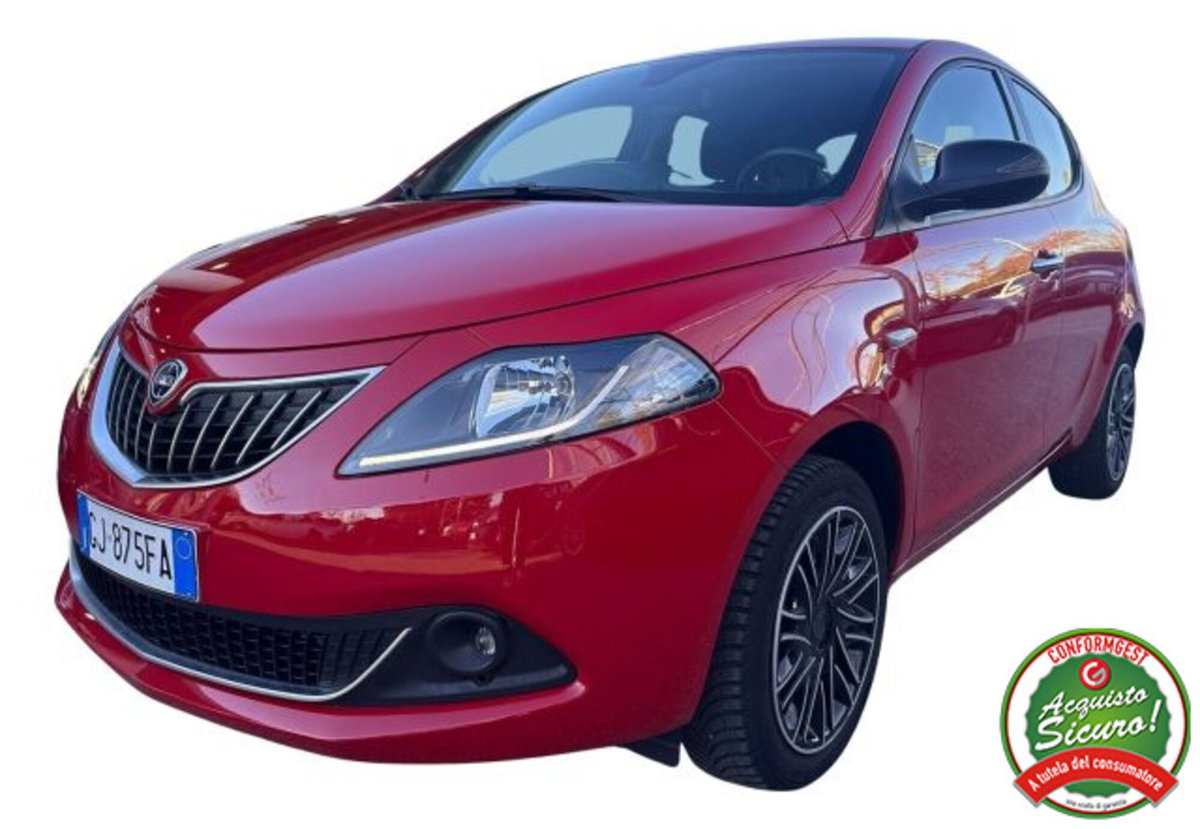 Lancia Ypsilon 1.0 FireFly 5 porte S&S Hybrid Ecochic Silver